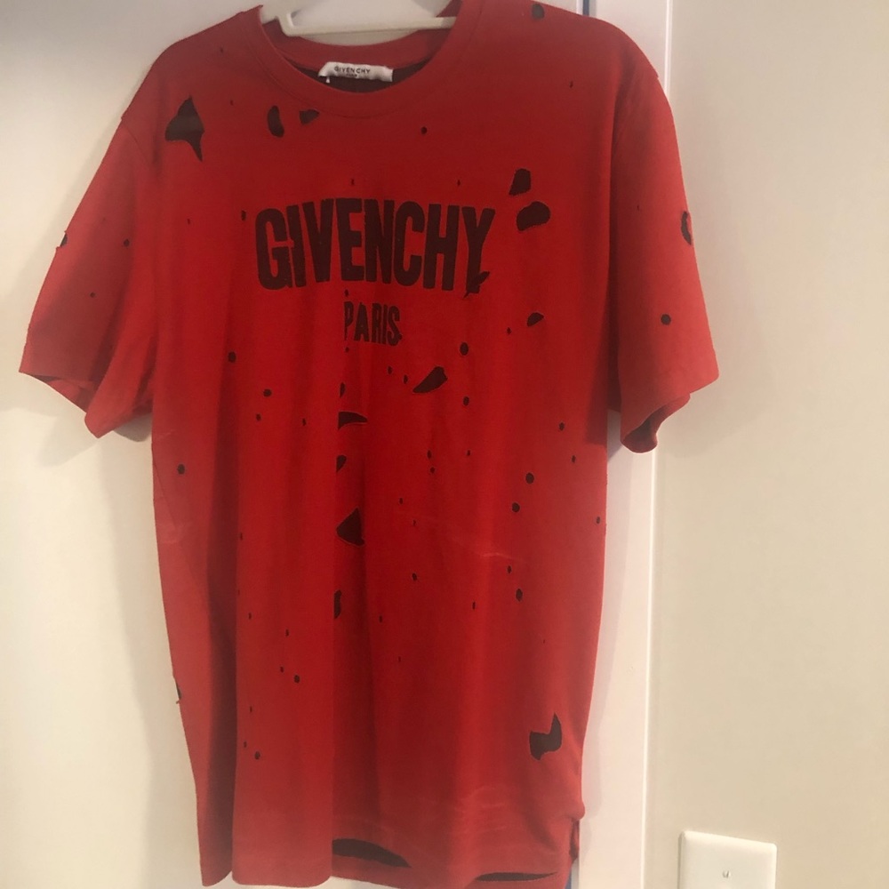 Authentic men’s givenchy distressed t shirt